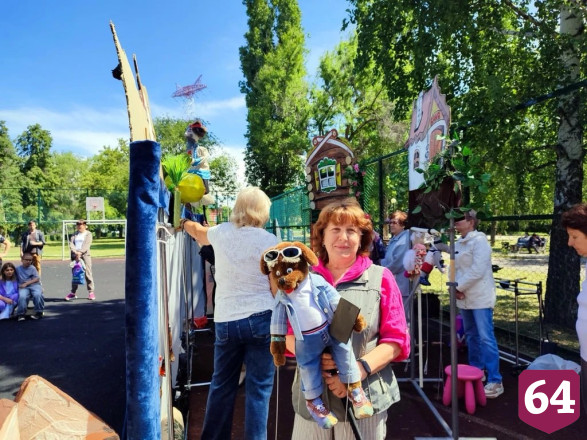 В Саратовской области пенсионеры создали театр кукол
